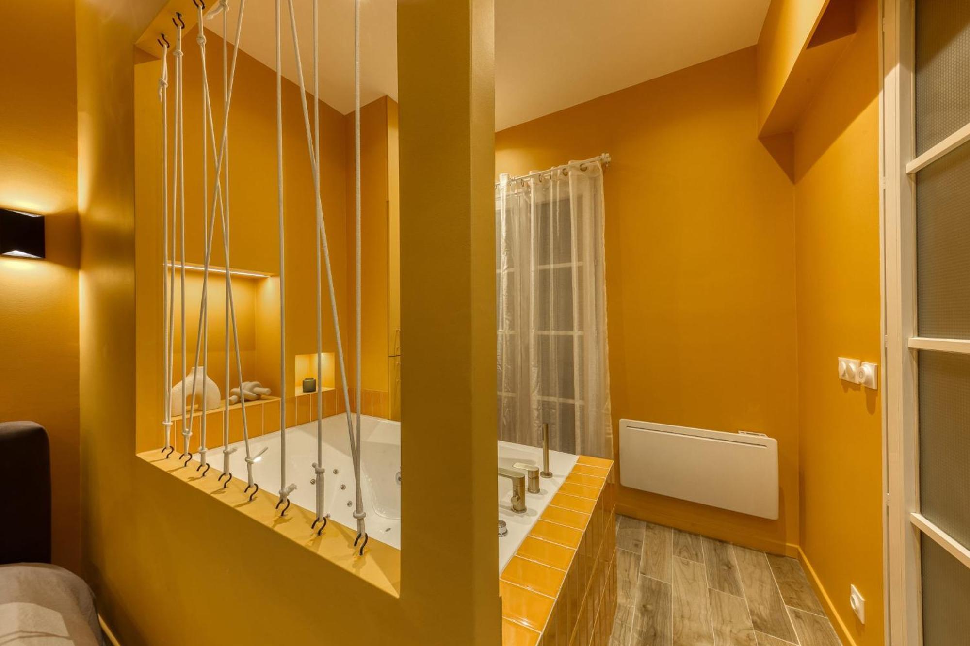 Deluxe Spa Suite Caramel Sweetness Melun Esterno foto